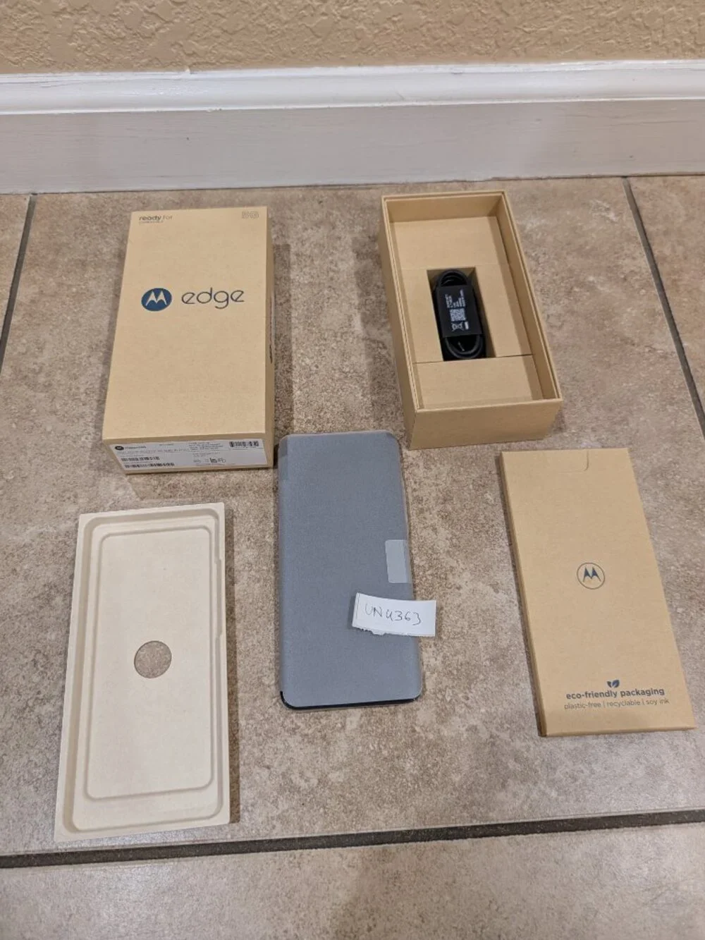 Motorola Edge 128GB Gray Network Unlocked 6.6in OLED 50MP Camera 8GB RAM 128 HD